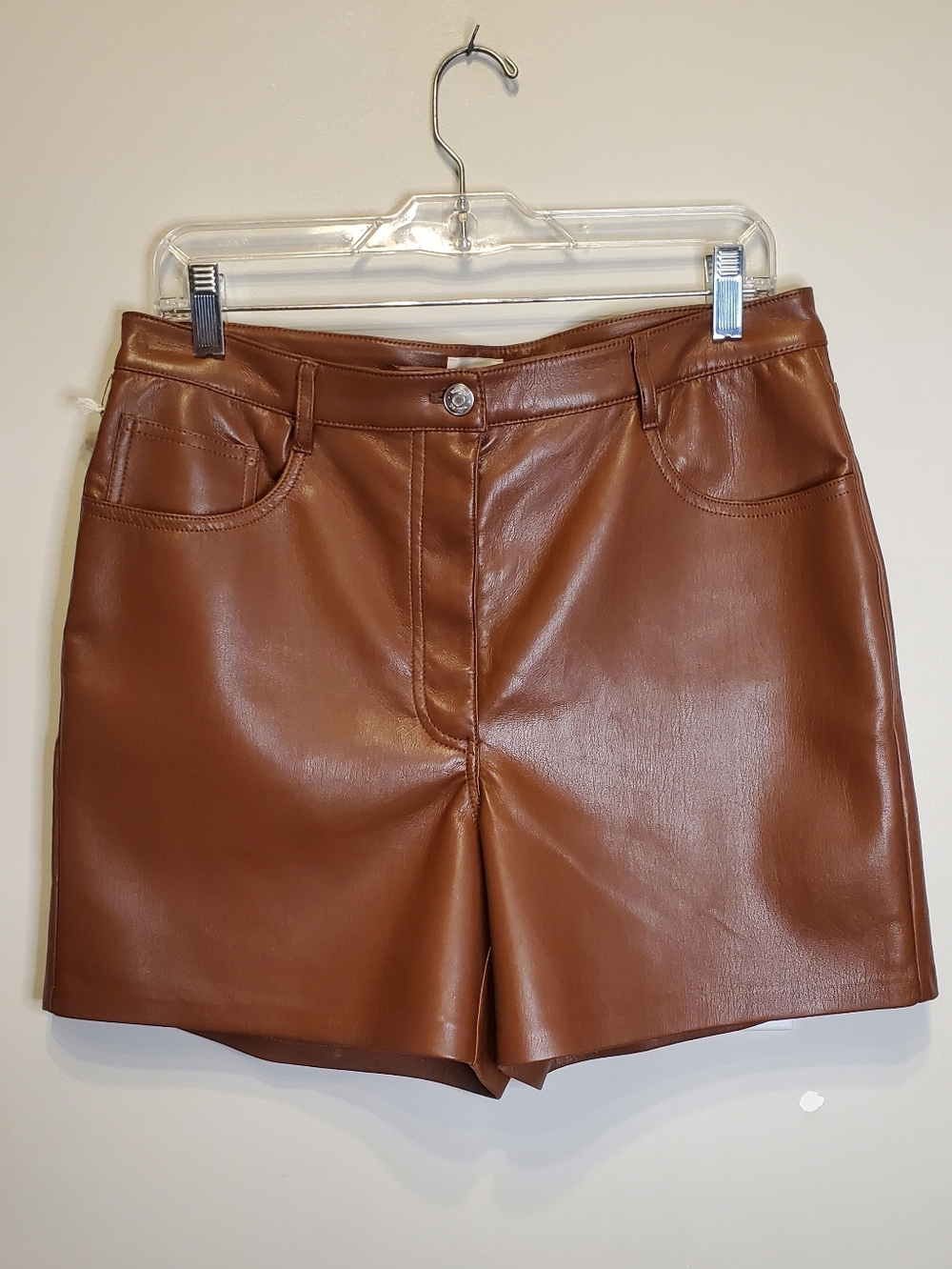 58. NWT - Aritzia / Wilfred Melina Faux Leather Shorts